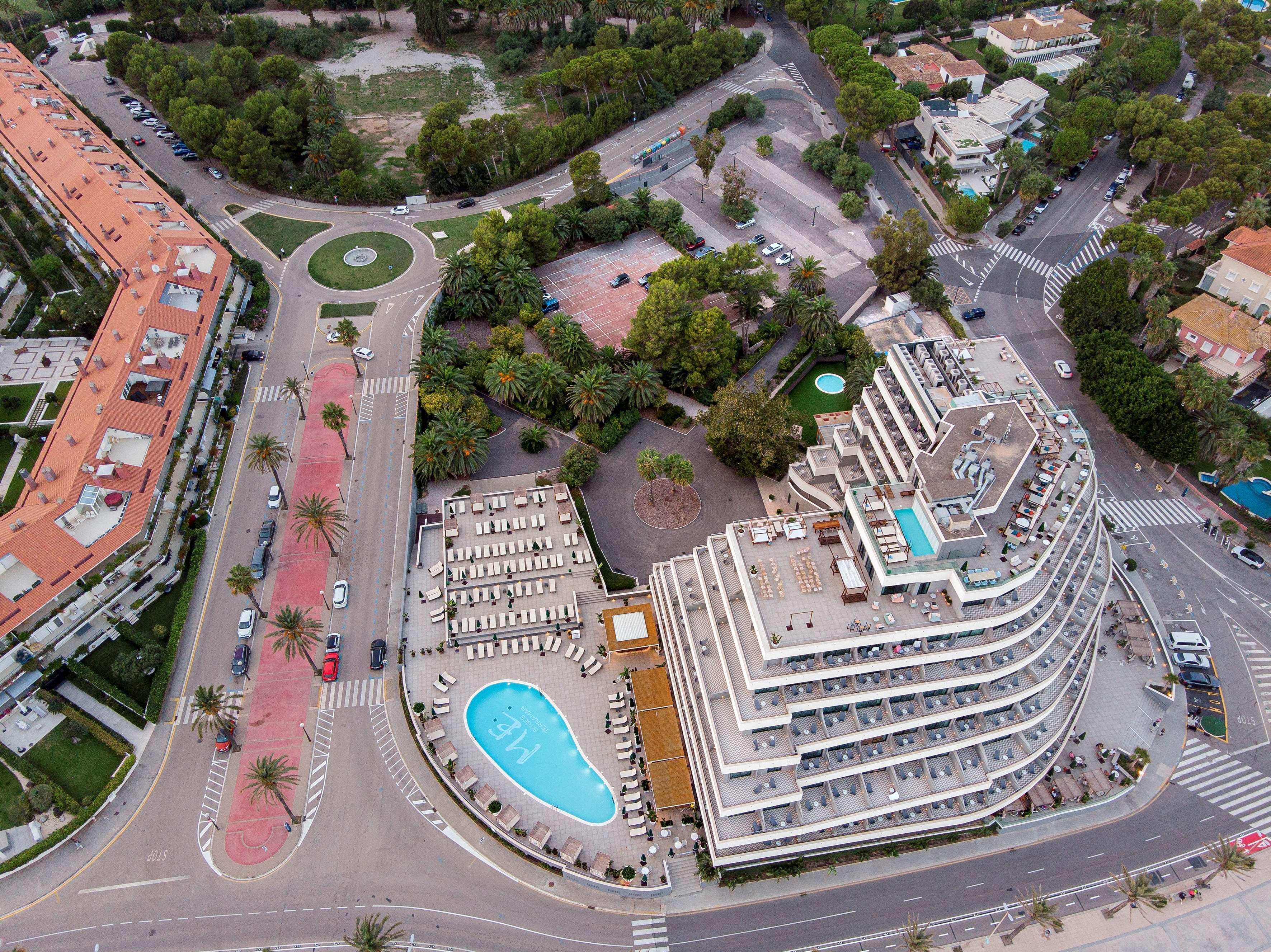 Me Sitges Terramar Hotel Ngoại thất bức ảnh Aerial view of the hotel