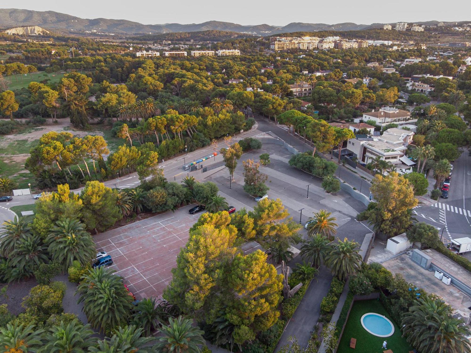 Me Sitges Terramar Hotel Ngoại thất bức ảnh Aerial view of the park