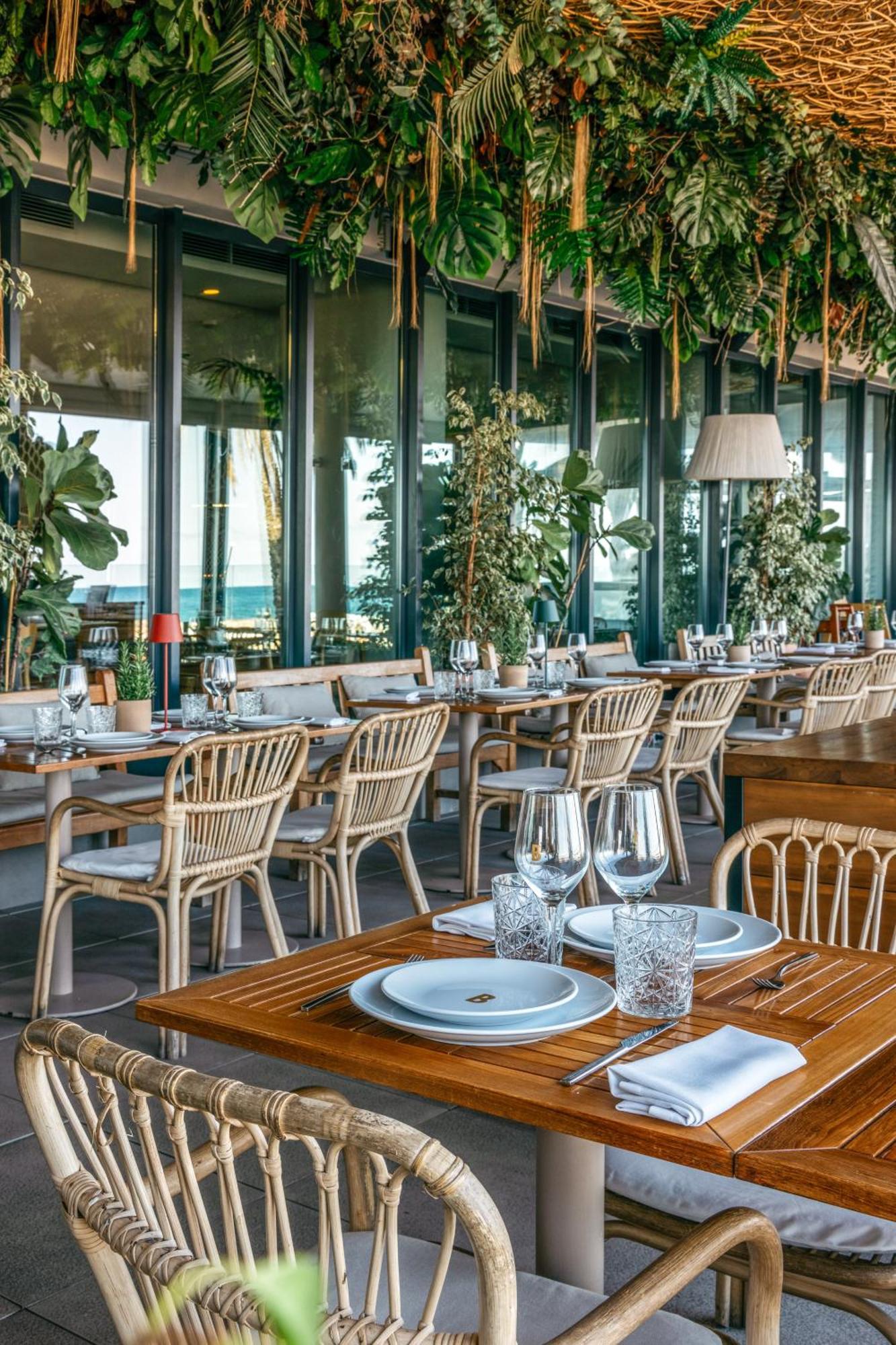 Me Sitges Terramar Hotel Ngoại thất bức ảnh Restaurant